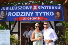Wejście na salę, gdzie wszyscy się bawili