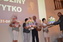 "Torty" i prezenty z okazji urodzin