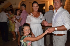 Tańce i zabawa na parkiecie