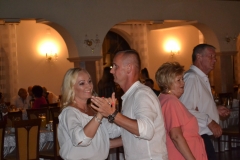 Tańce i zabawa na parkiecie